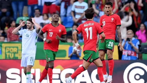 詹姆斯下赛季或成生涯告别战，查拉尼亚深度解读